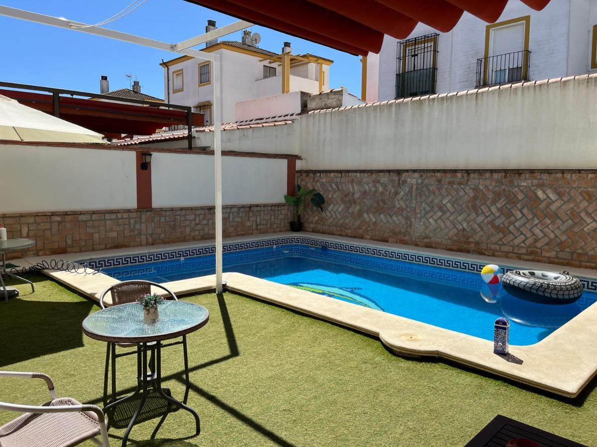 Casa Con Piscina Cerca De Sevilla Bagian luar foto