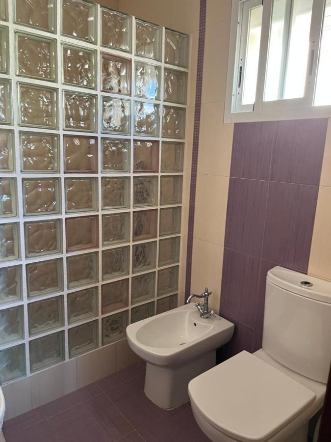 Casa Con Piscina Cerca De Sevilla Bagian luar foto